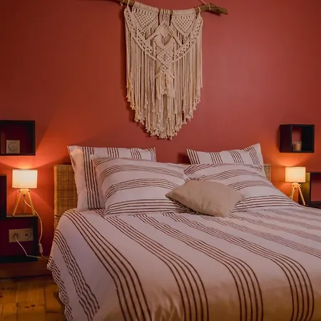 Les 3 Bérets D'hotes 3*