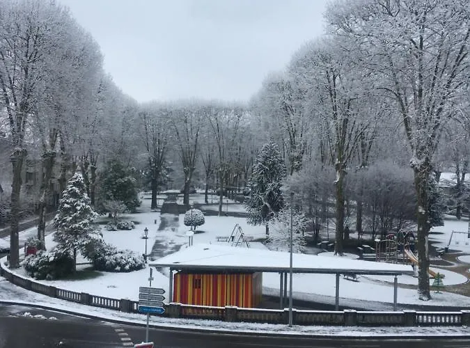 Les 3 Berets D'hotes Gæstehus Oloron-Sainte-Marie